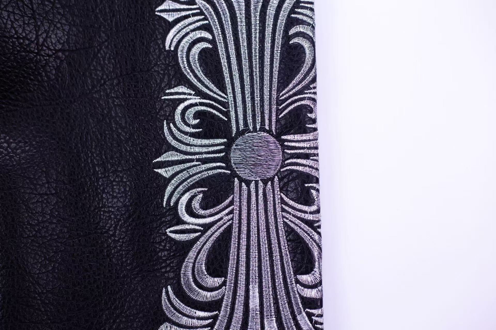 Embroidered Sleeve Varsity Jacket - Black Streetwear Coat 5577